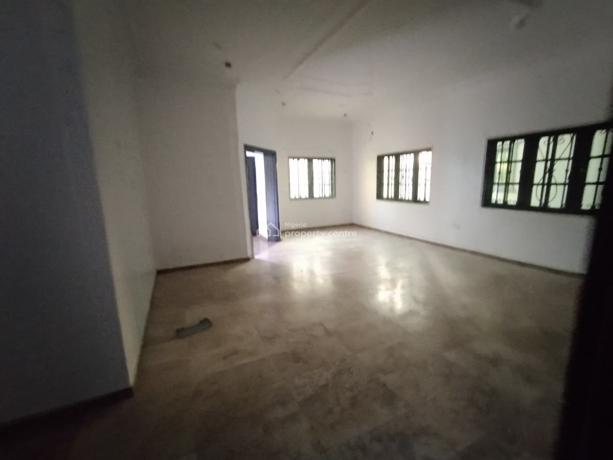 Well Maintained 4 Bedroom Semi Detached House with Bq, Off Admiralty Way, Lekki Phase 1, Lekki, Lagos, Semi-detached Duplex for Rent