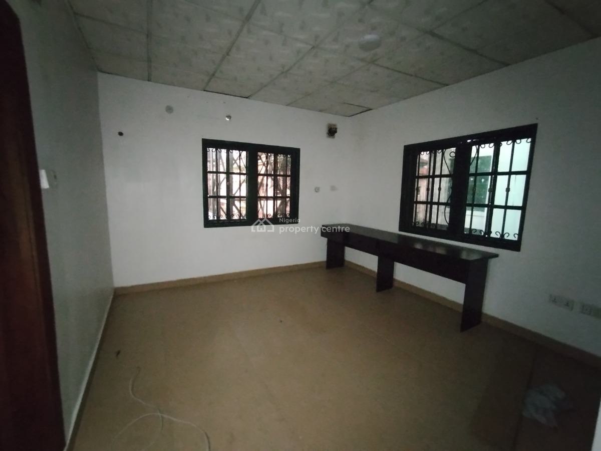 Well Maintained 4 Bedroom Semi Detached House with Bq, Off Admiralty Way, Lekki Phase 1, Lekki, Lagos, Semi-detached Duplex for Rent