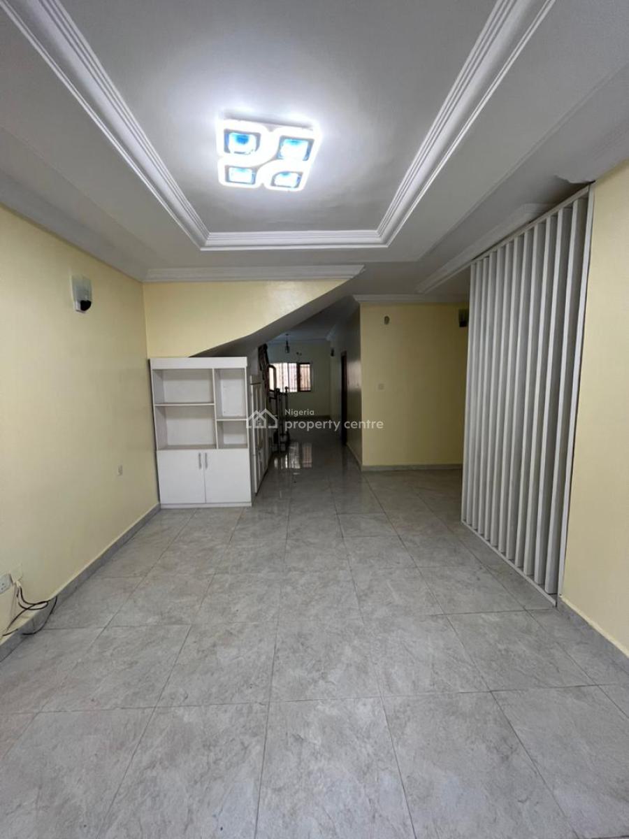 Exquisite 3 Bedroom Terrace Duplex with Bq Pool Gym, Lekki Phase 1, Lekki, Lagos, Terraced Duplex for Rent