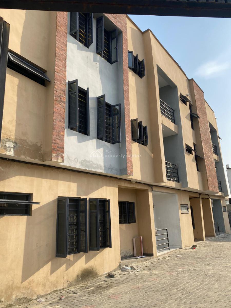 Standard 2 Bedroom Apartments Upstairs, Abijo, Lekki, Lagos, Flat / Apartment for Rent