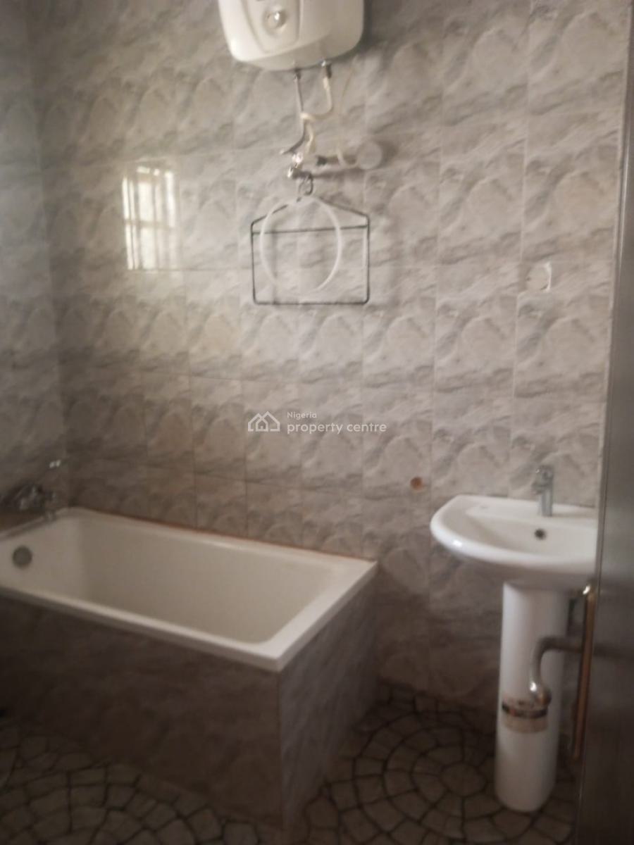 3 Bedroom Flat, Pine Estate, Magboro, Ogun, Flat / Apartment for Rent