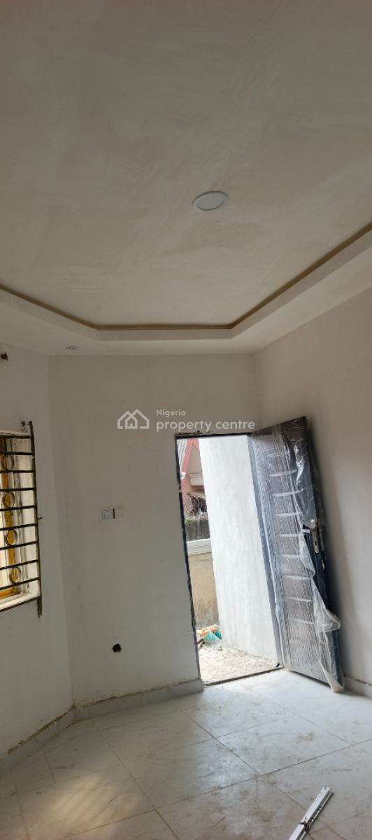 Miniflat, Goodwill Street, Magboro, Ogun, Mini Flat (room and Parlour) for Rent