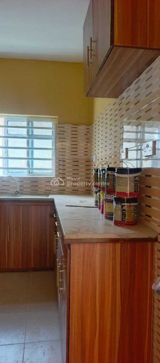 2 Bedroom Flat, Olufemi Street, Magboro, Ogun, Flat / Apartment for Rent