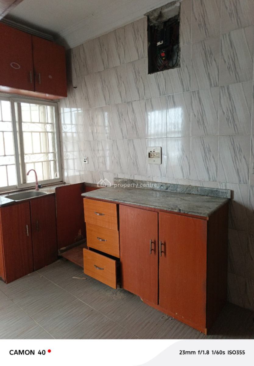 Luxury 2 Bedroom Flat Upstairs, Badore, Ajah, Lagos, Flat / Apartment for Rent