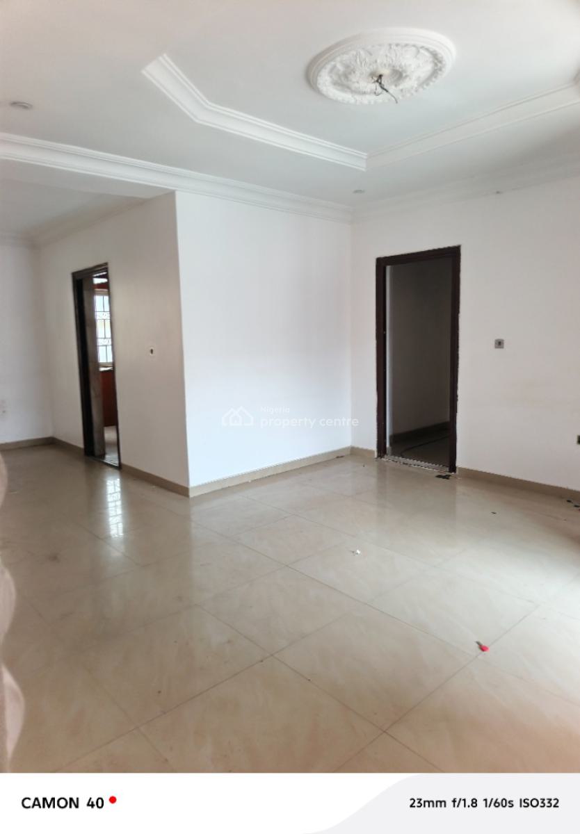 Luxury 2 Bedroom Flat Upstairs, Badore, Ajah, Lagos, Flat / Apartment for Rent