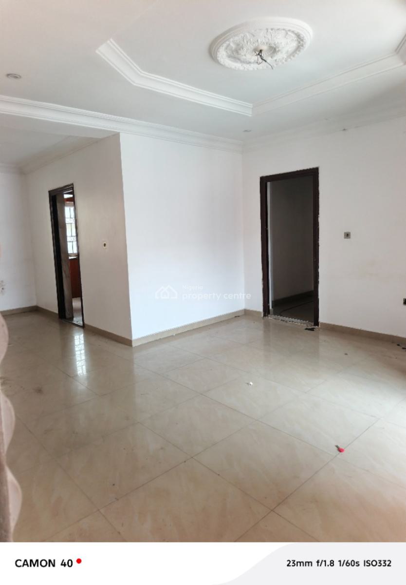Luxury 2 Bedroom Flat Upstairs, Badore, Ajah, Lagos, Flat / Apartment for Rent