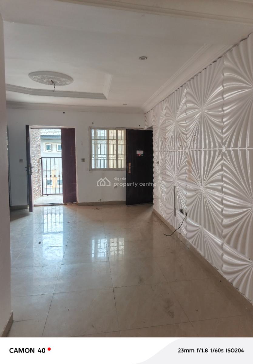 Luxury 2 Bedroom Flat Upstairs, Badore, Ajah, Lagos, Flat / Apartment for Rent