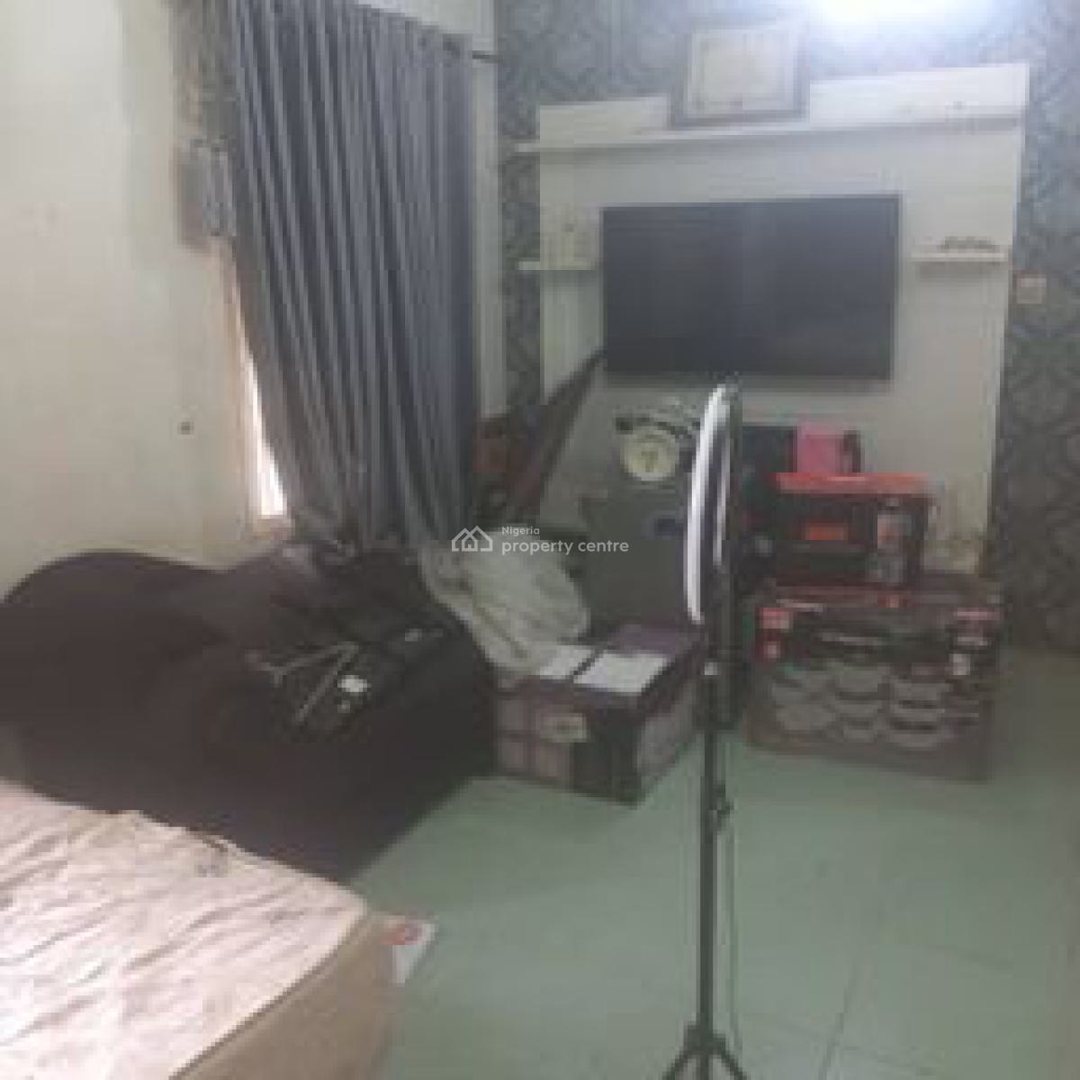 Luxury Spacious One Room Self Contained, Off Admiralty Road, Lekki Phase 1, Lekki, Lagos, Self Contain (single Rooms) for Rent