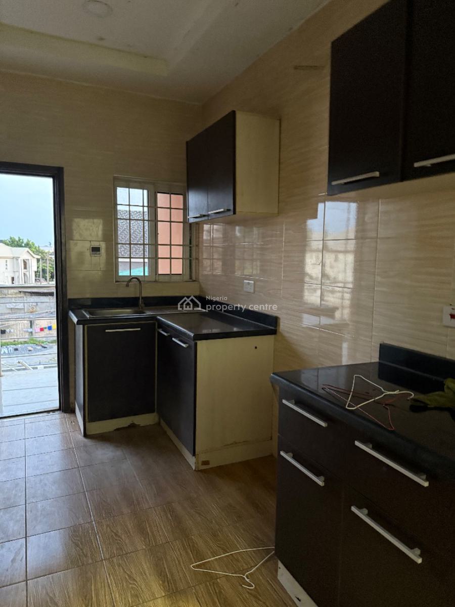 2 Bedroom Apartment, Ogombo, Ajah, Lagos, Flat / Apartment for Rent