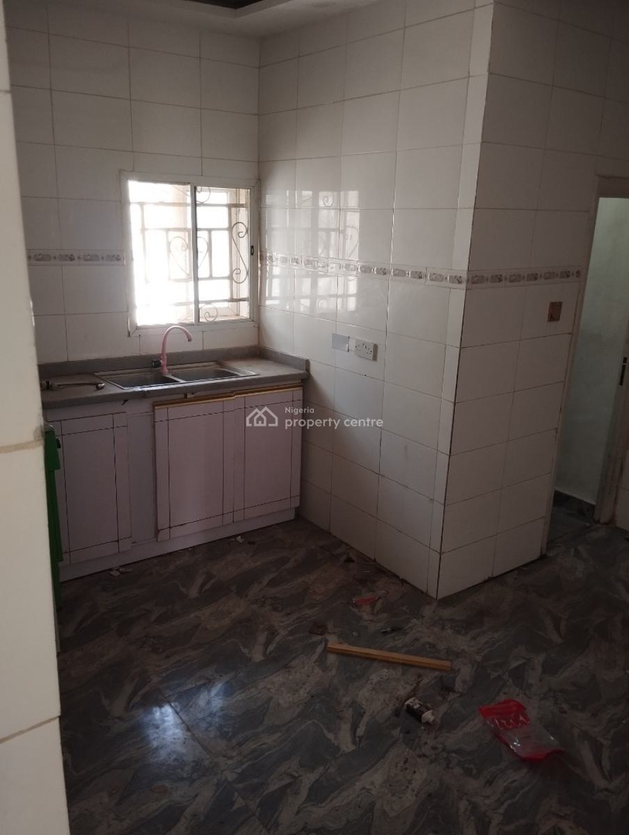 Luxury 3 Bedroom Flat in a Tarred Secured Estate, Dawaki, Gwarinpa, Abuja, Flat / Apartment for Rent