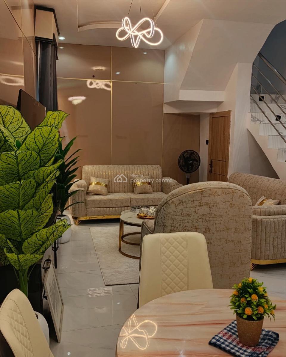 Royal Nest Apartment, Atlantic Nominee Estate, Ajah, Lagos, Flat / Apartment Short Let