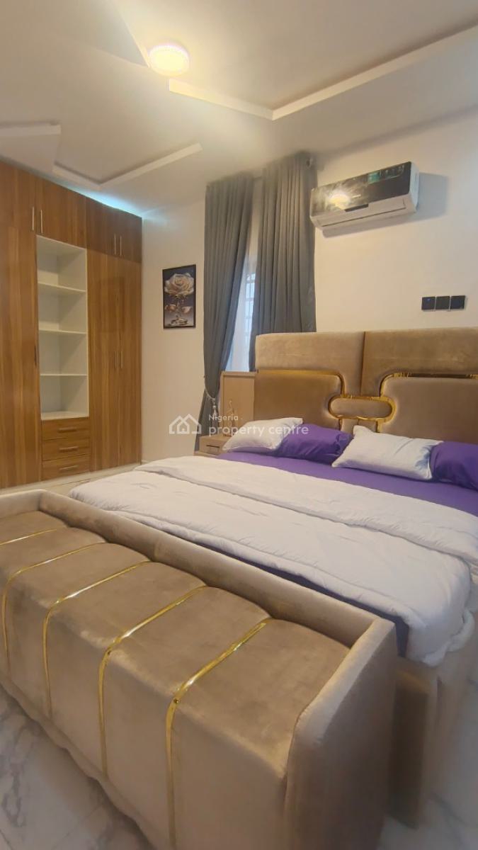 Royal Nest Apartment, Atlantic Nominee Estate, Ajah, Lagos, Flat / Apartment Short Let