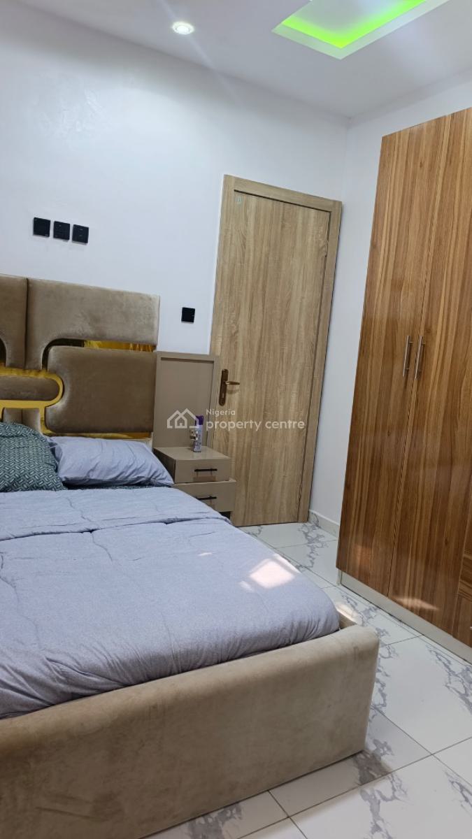 Royal Nest Apartment, Atlantic Nominee Estate, Ajah, Lagos, Flat / Apartment Short Let