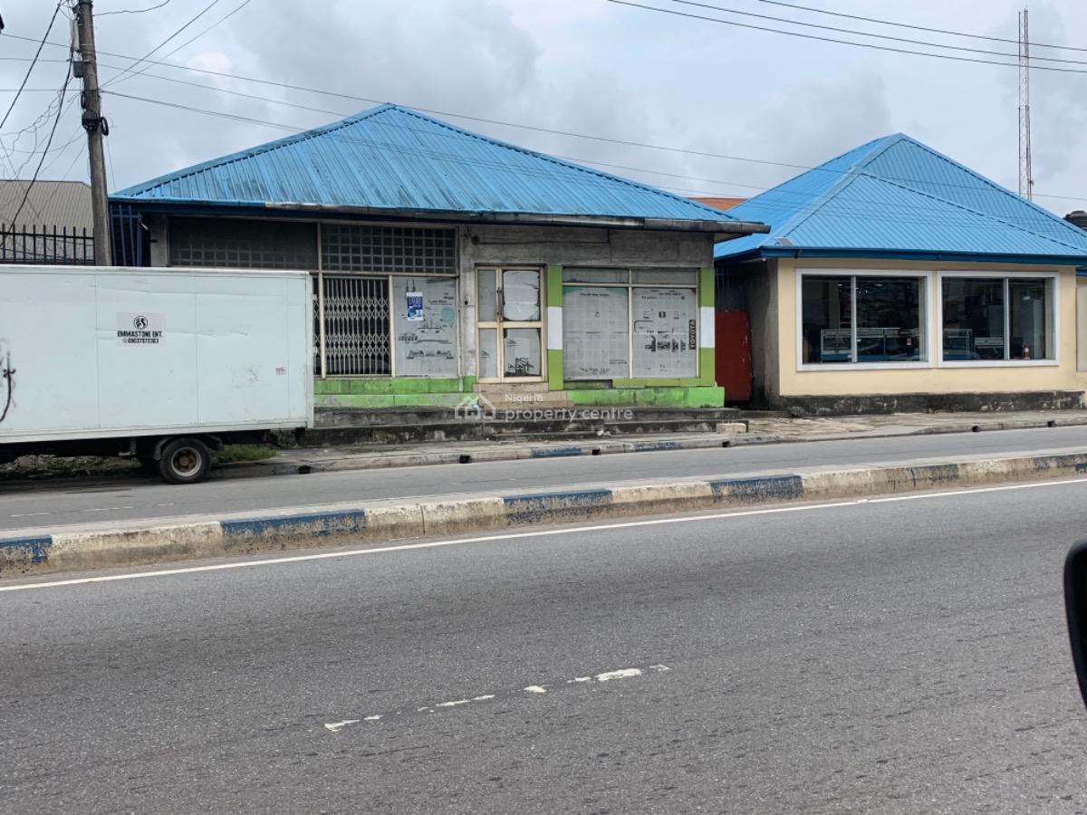 a Commercial Property, Along Mummy B Road, Port Harcourt, Rivers, Detached Bungalow for Rent