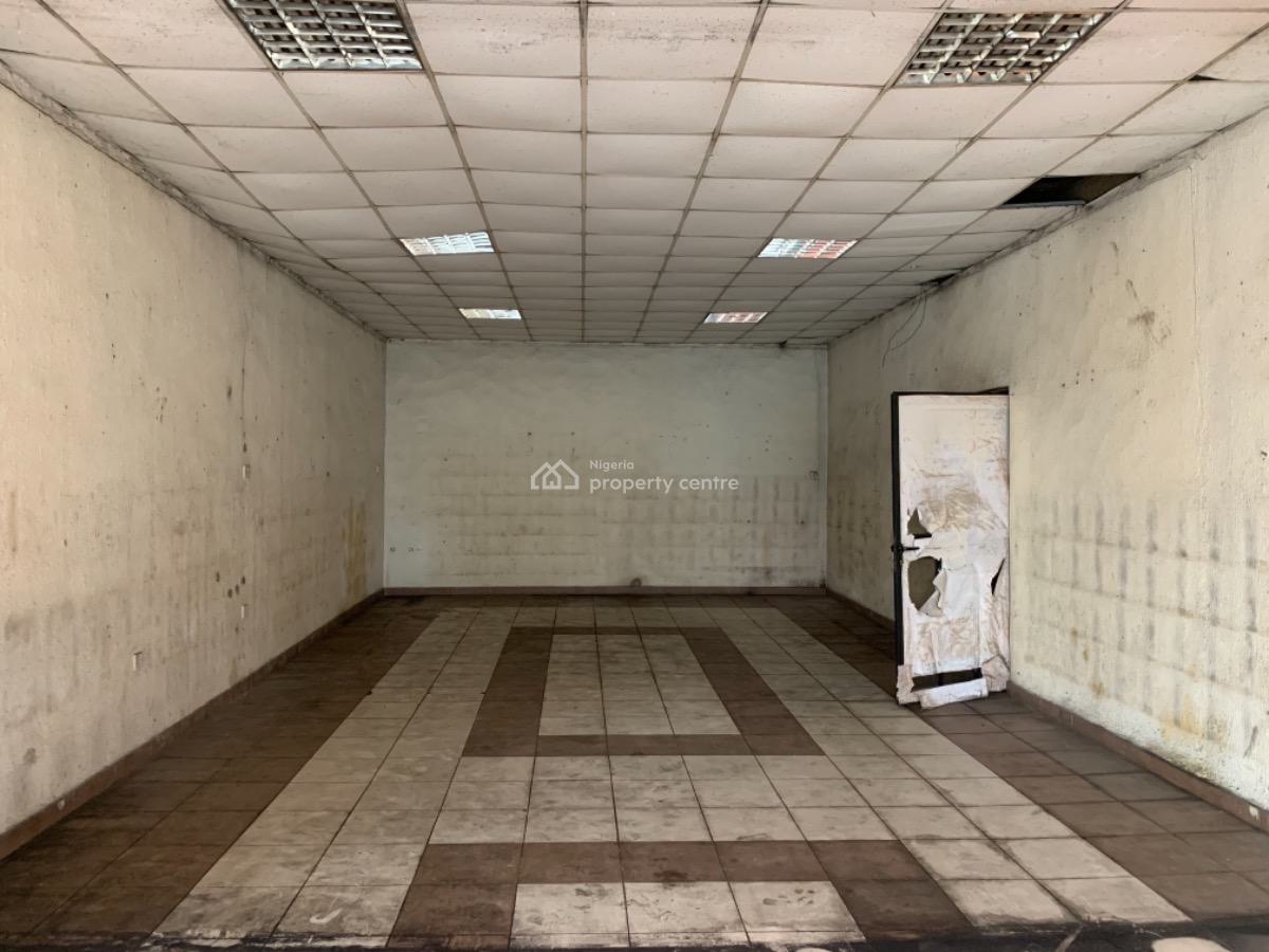 a Commercial Property, Along Mummy B Road, Port Harcourt, Rivers, Detached Bungalow for Rent