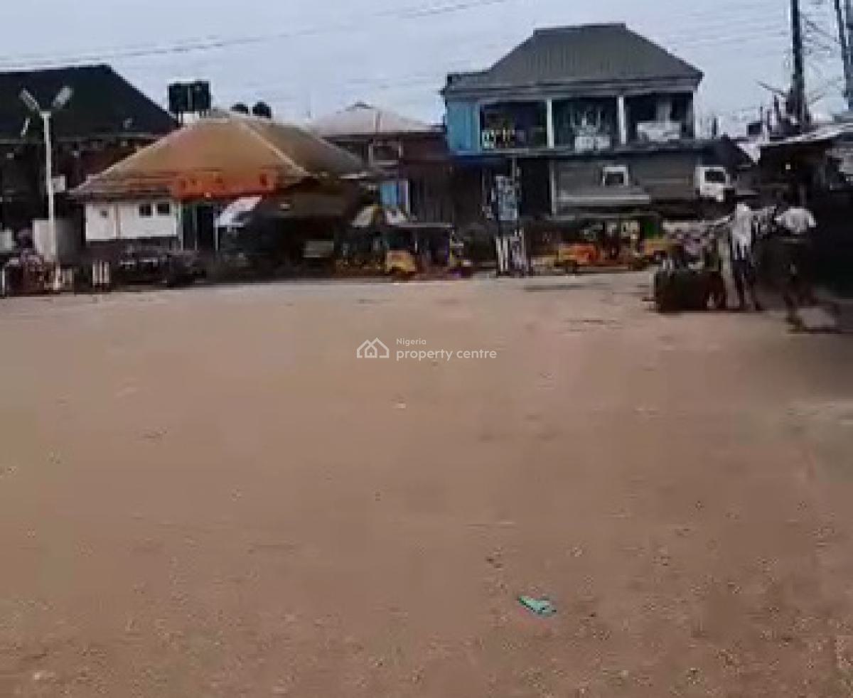 5 Bedroom Duplex 80ft By 100ft Land, Ugbor Central Road, Gra, Benin, Oredo, Edo, House for Sale