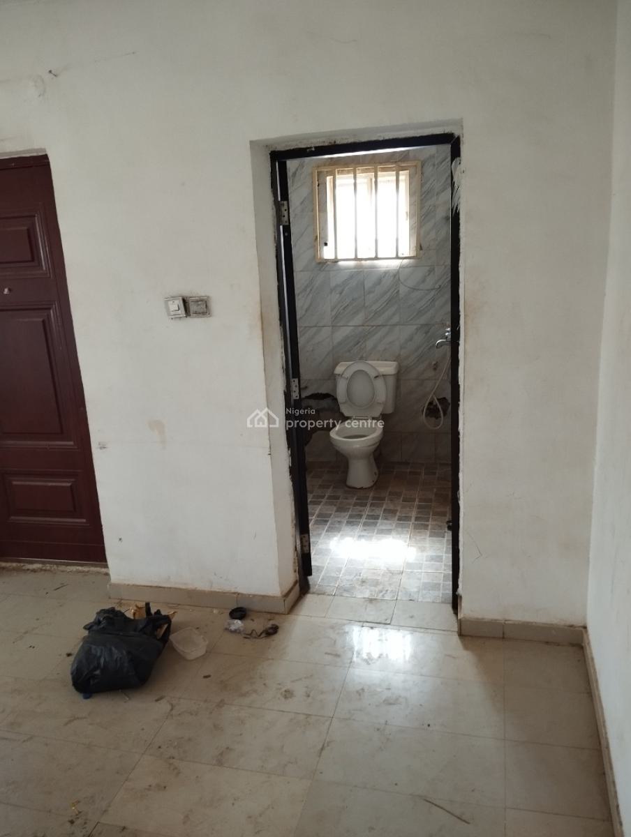 Specious Selfcon in Well Tarred Road of News Engineering, News Engineering Road, Dawaki, Dawaki, Gwarinpa, Abuja, Self Contain (single Rooms) for Rent