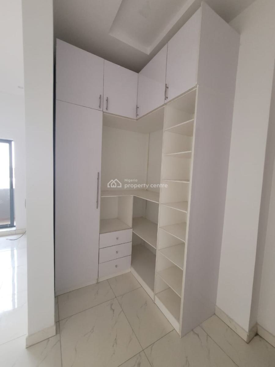Luxury 3 Bedroom Apartment with Bq & 24/7 Power Supply, Off Freedom Way, Lekki Phase 1, Lekki, Lagos, Flat / Apartment for Rent