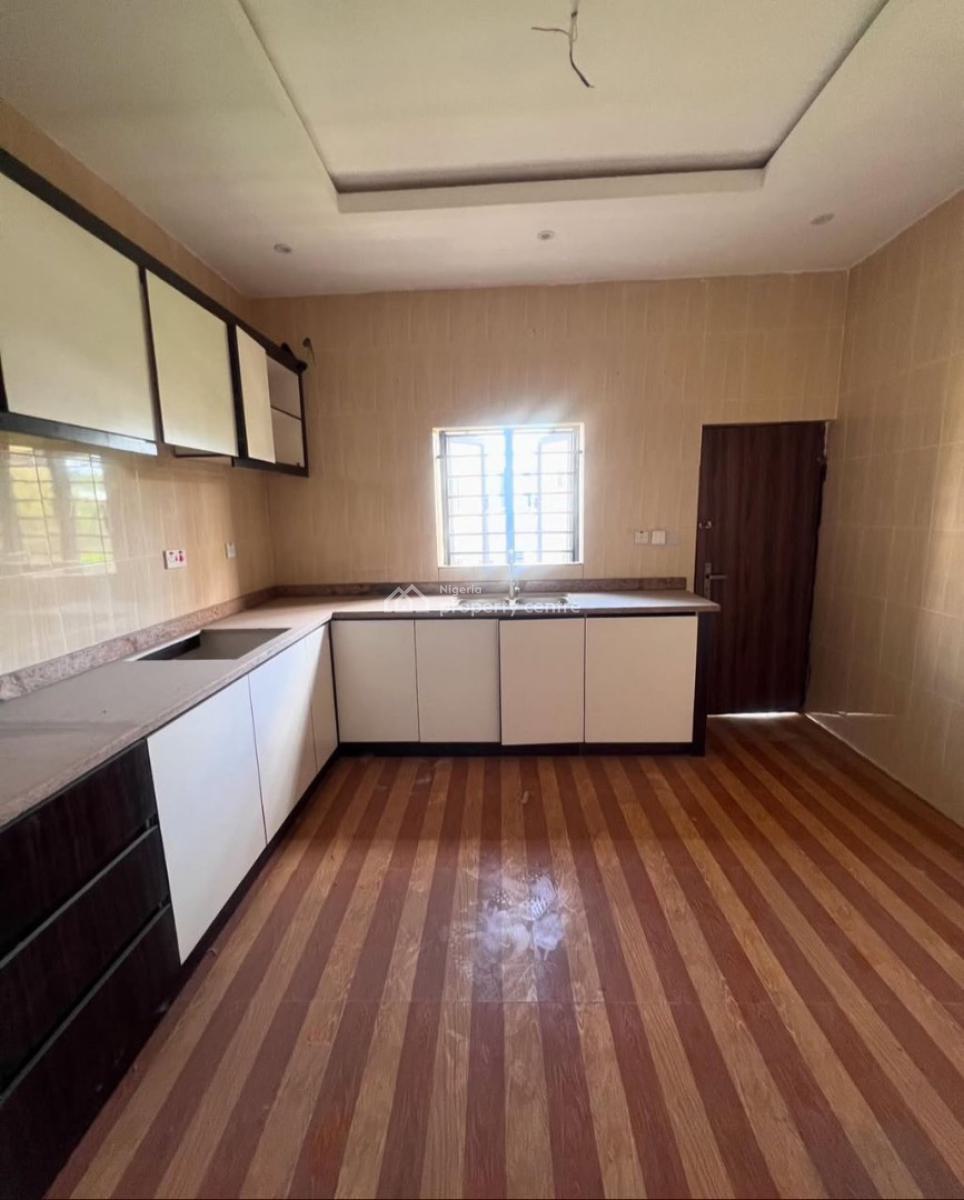 Well Spacious 4 Bedroom Duplex with Study Room and Bq, Oral Estate, Lekki, Lagos, Terraced Duplex for Rent