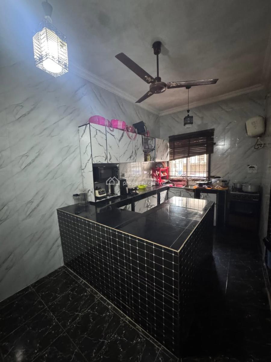 Distressed: 4 Bedroom Bungalow (wt. 2.5 Kva Solar Inverter Setup), Iwofe, Port Harcourt, Rivers, Detached Bungalow for Sale