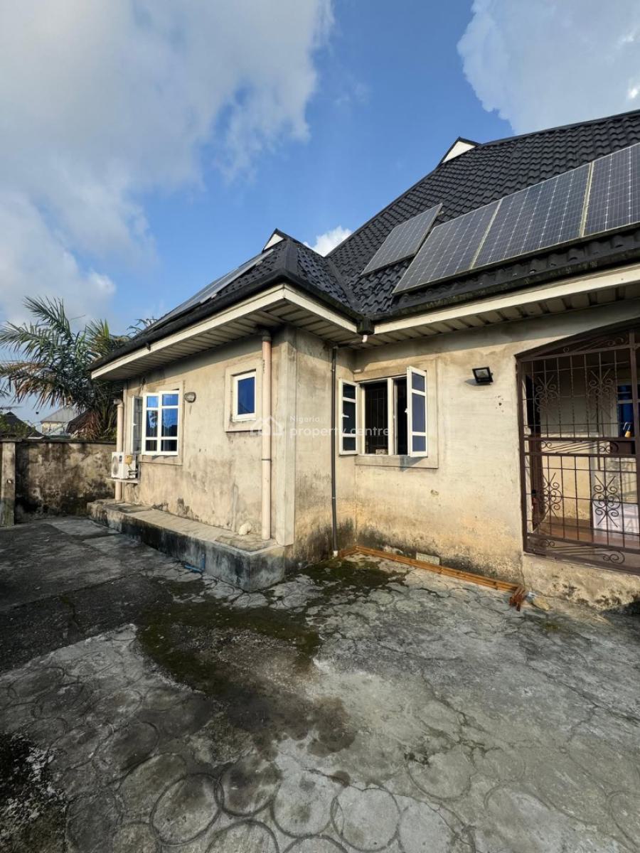 Distressed: 4 Bedroom Bungalow (wt. 2.5 Kva Solar Inverter Setup), Iwofe, Port Harcourt, Rivers, Detached Bungalow for Sale