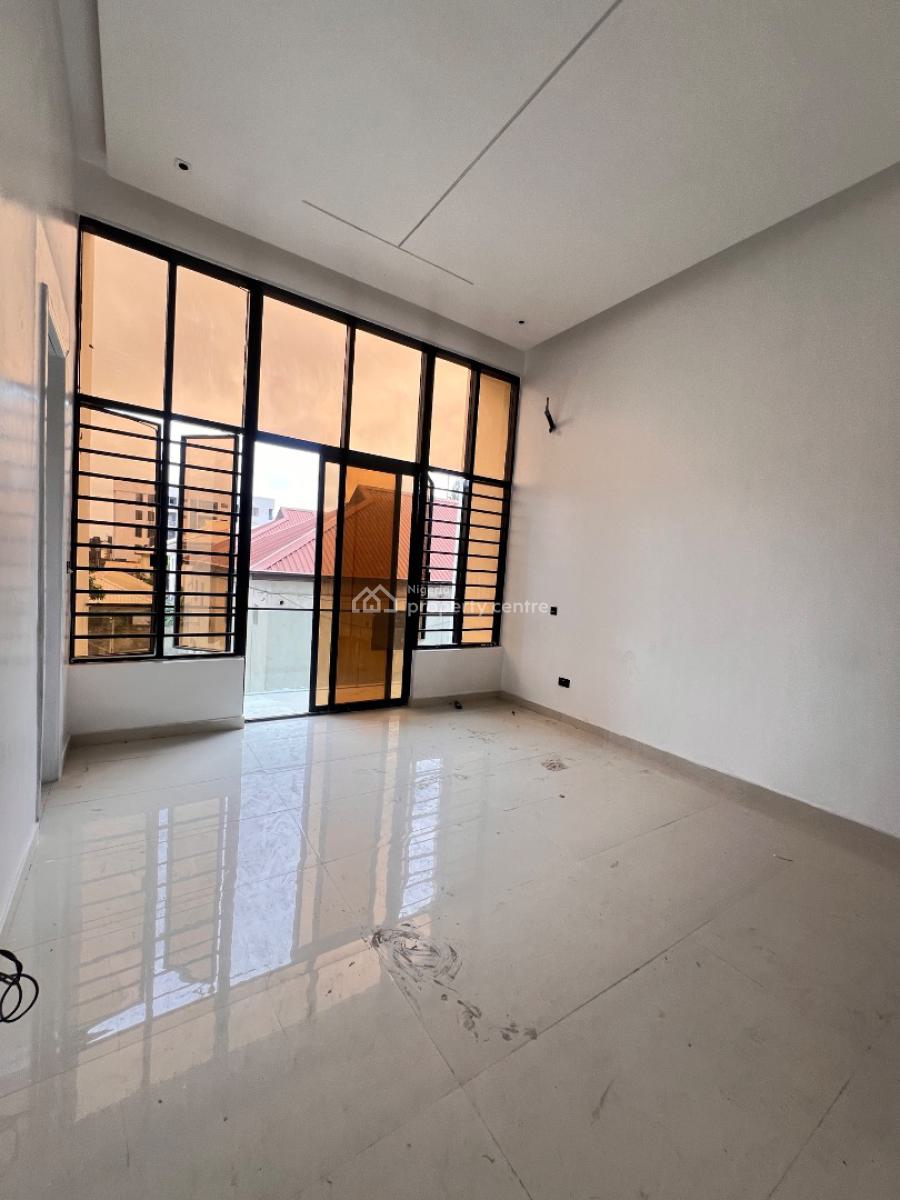 Luxury 3 Bedroom Apartment, Lekki Phase 1, Lekki, Lagos, Flat / Apartment for Sale