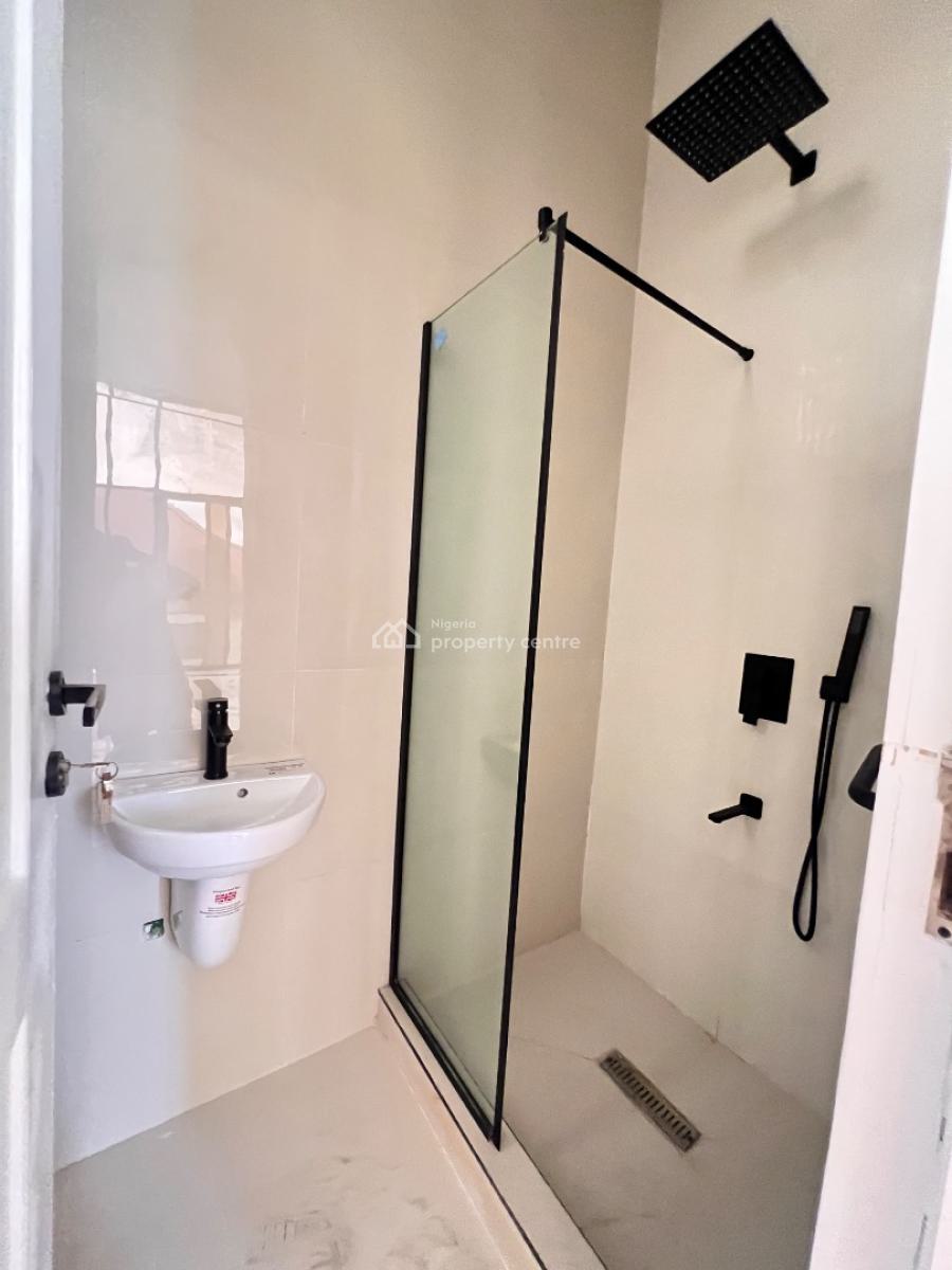 Luxury 3 Bedroom Apartment, Lekki Phase 1, Lekki, Lagos, Flat / Apartment for Sale