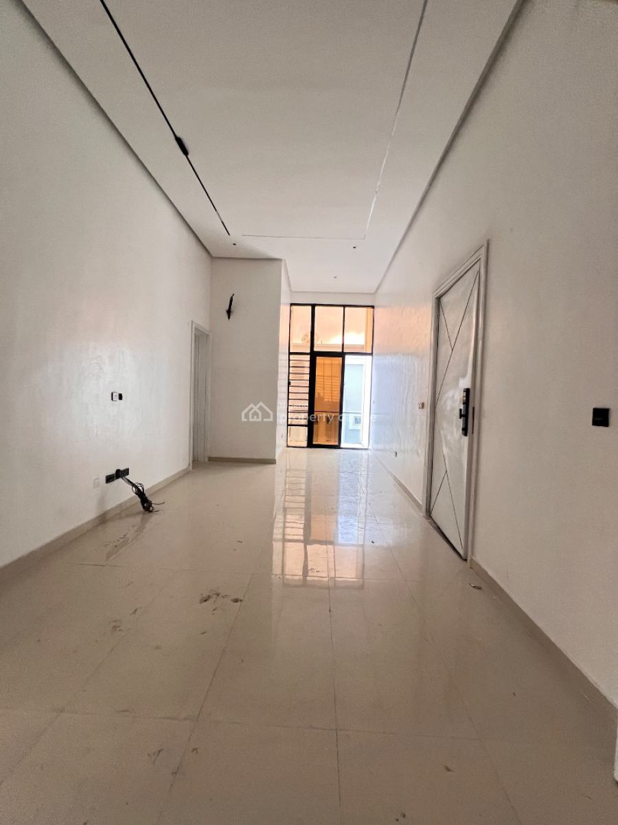 Luxury 3 Bedroom Apartment, Lekki Phase 1, Lekki, Lagos, Flat / Apartment for Sale