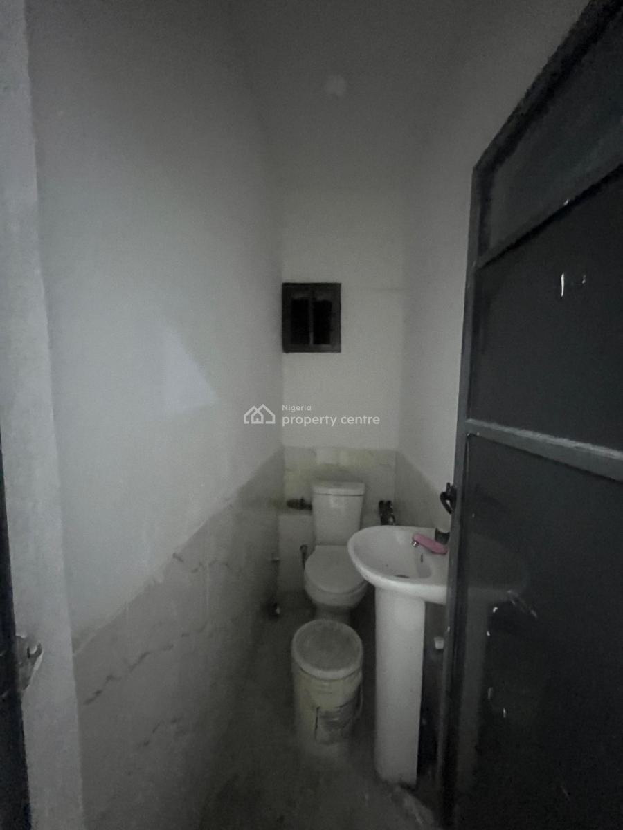 2 Bedroom Flat, Peace Land Estate, Ogombo, Ajah, Lagos, Flat / Apartment for Rent