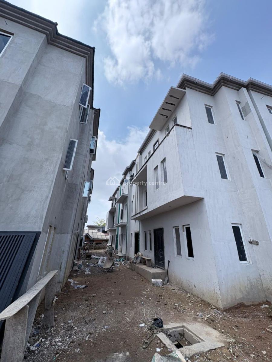 Studio Apartment, Atoyebi Courts, Basorun, Ibadan, Oyo, Self Contain (single Rooms) for Sale