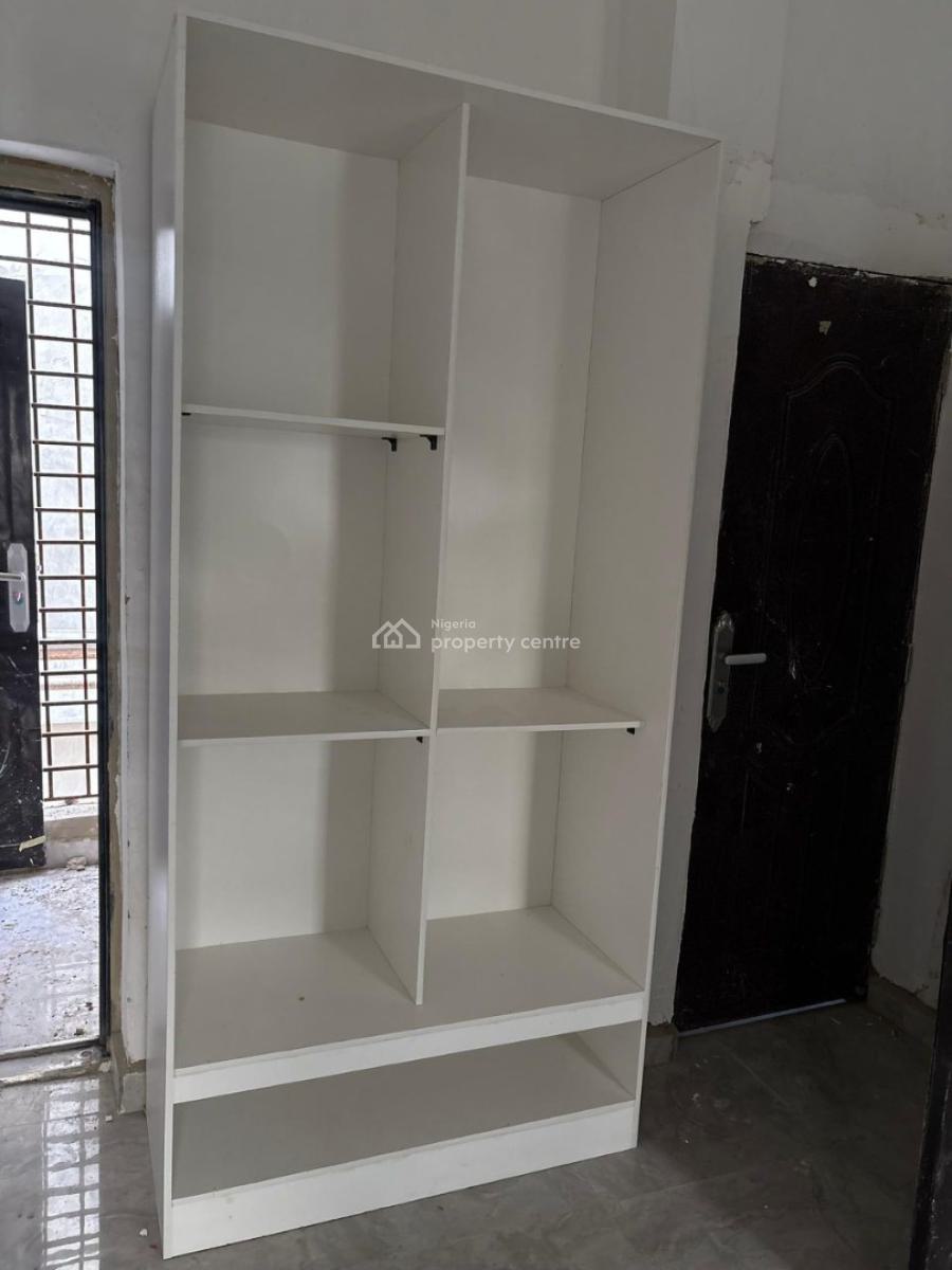 Studio Apartment, Atoyebi Courts, Basorun, Ibadan, Oyo, Self Contain (single Rooms) for Sale