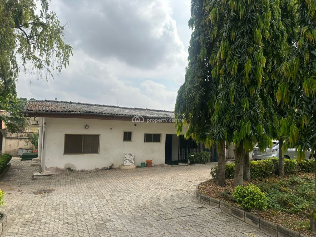 5 Bedroom Detached Bungalows, Ikolaba Estate Tunji Bello Street, New Bodija, Ibadan, Oyo, House for Sale