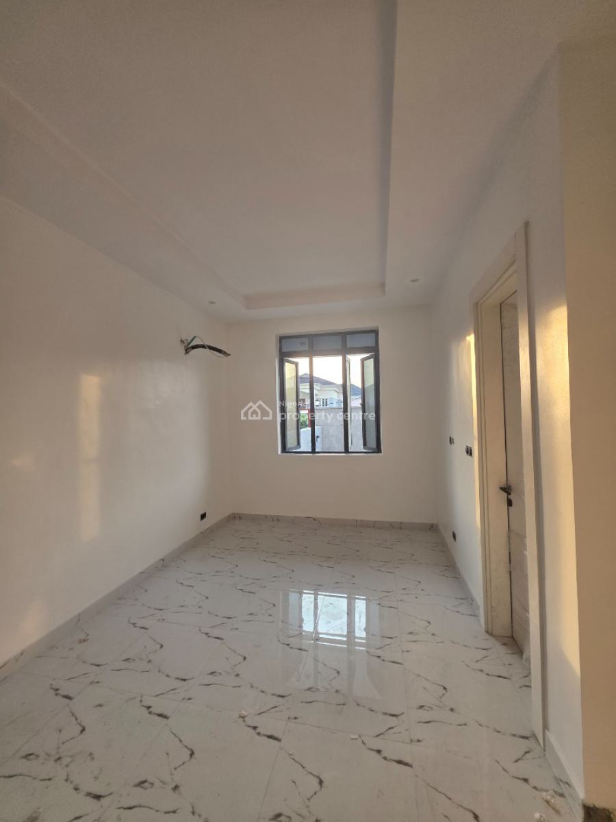 5 Bedrooms Semi Detached Duplex with Bq, Lekki Phase 1, Lekki, Lagos, Semi-detached Duplex for Sale