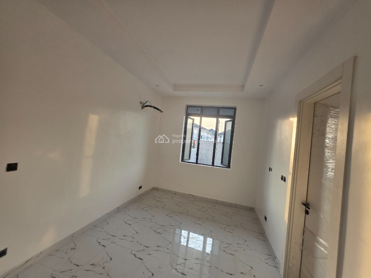 5 Bedrooms Semi Detached Duplex with Bq, Lekki Phase 1, Lekki, Lagos, Semi-detached Duplex for Sale