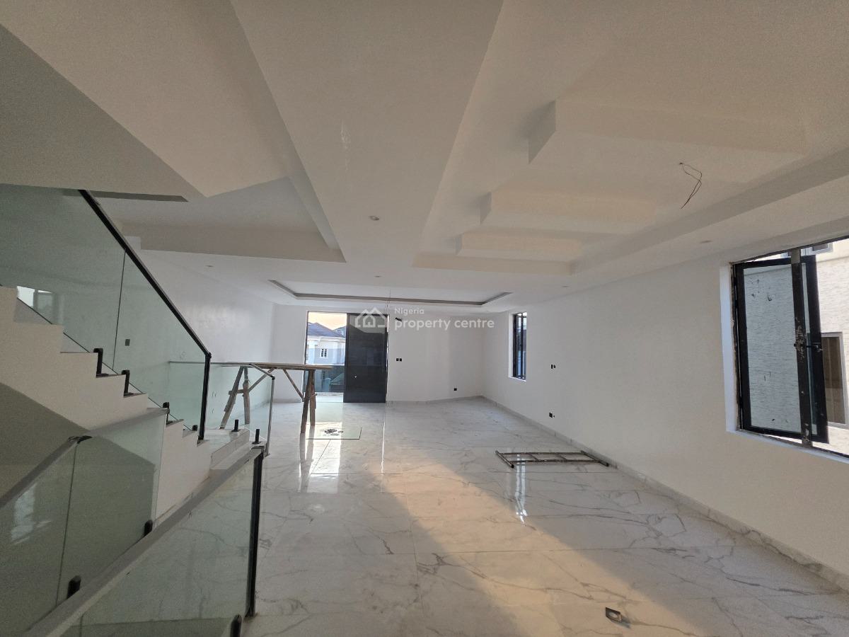 5 Bedrooms Semi Detached Duplex with Bq, Lekki Phase 1, Lekki, Lagos, Semi-detached Duplex for Sale