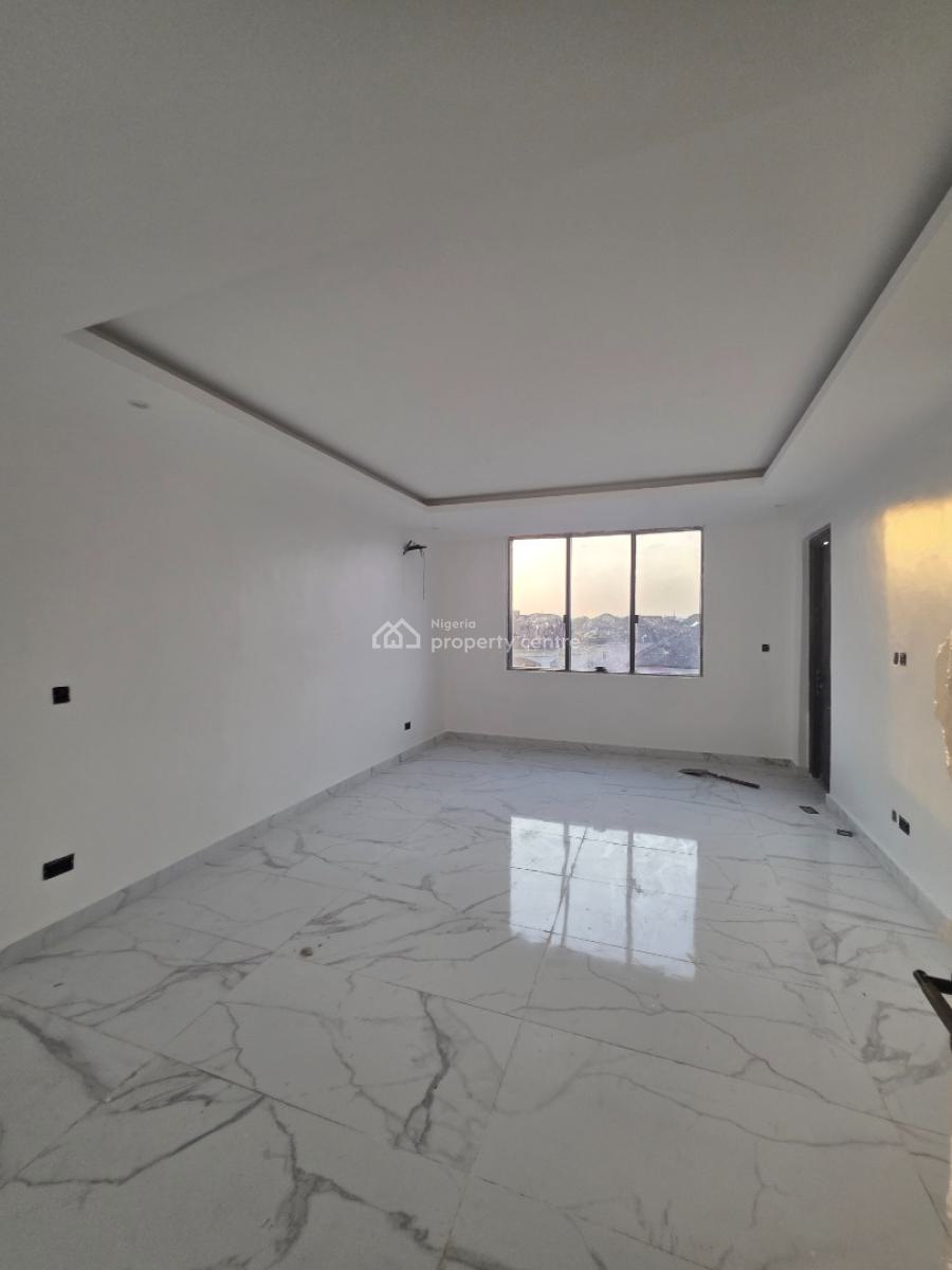 5 Bedrooms Semi Detached Duplex with Bq, Lekki Phase 1, Lekki, Lagos, Semi-detached Duplex for Sale