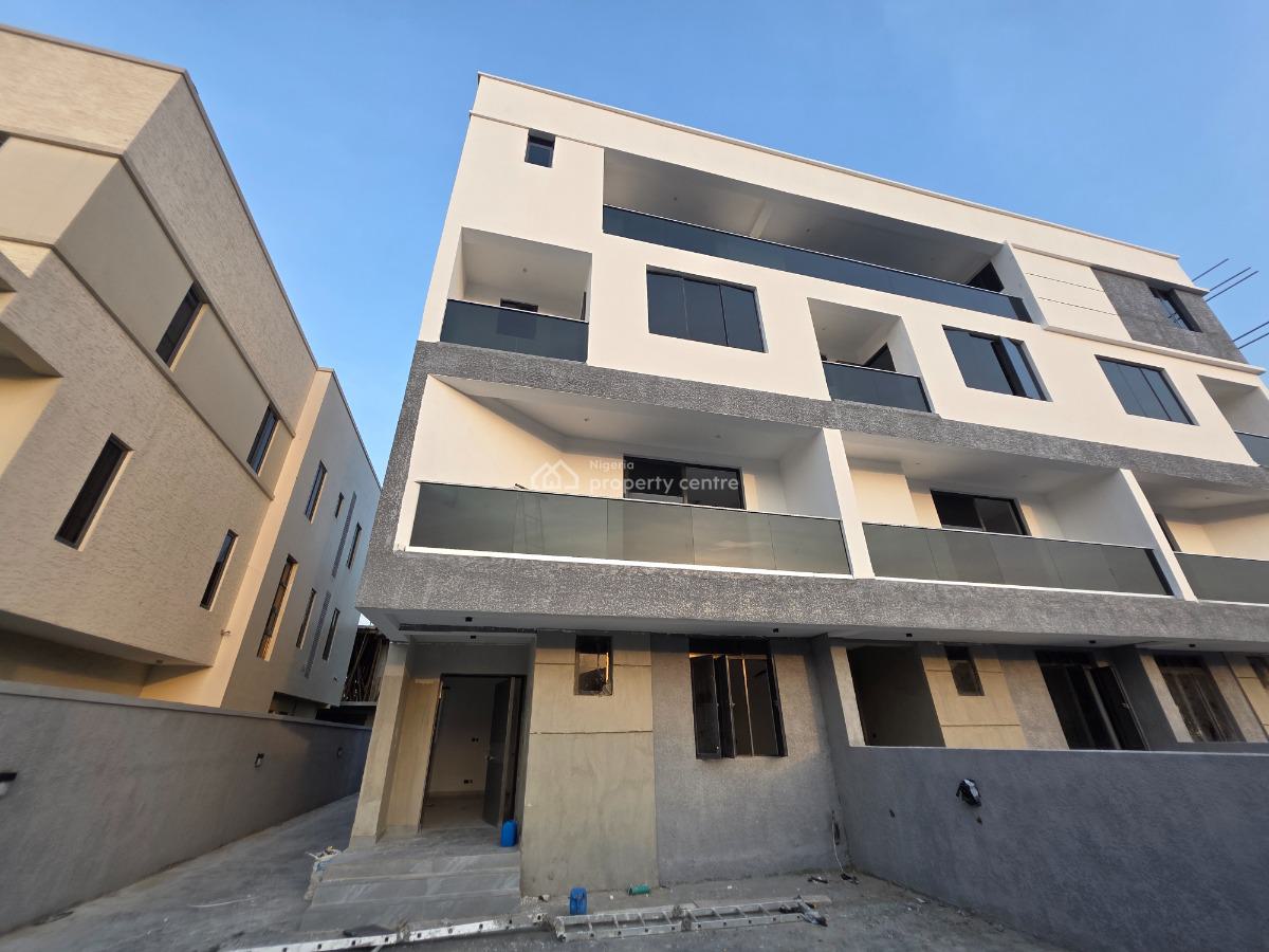 5 Bedrooms Semi Detached Duplex with Bq, Lekki Phase 1, Lekki, Lagos, Semi-detached Duplex for Sale