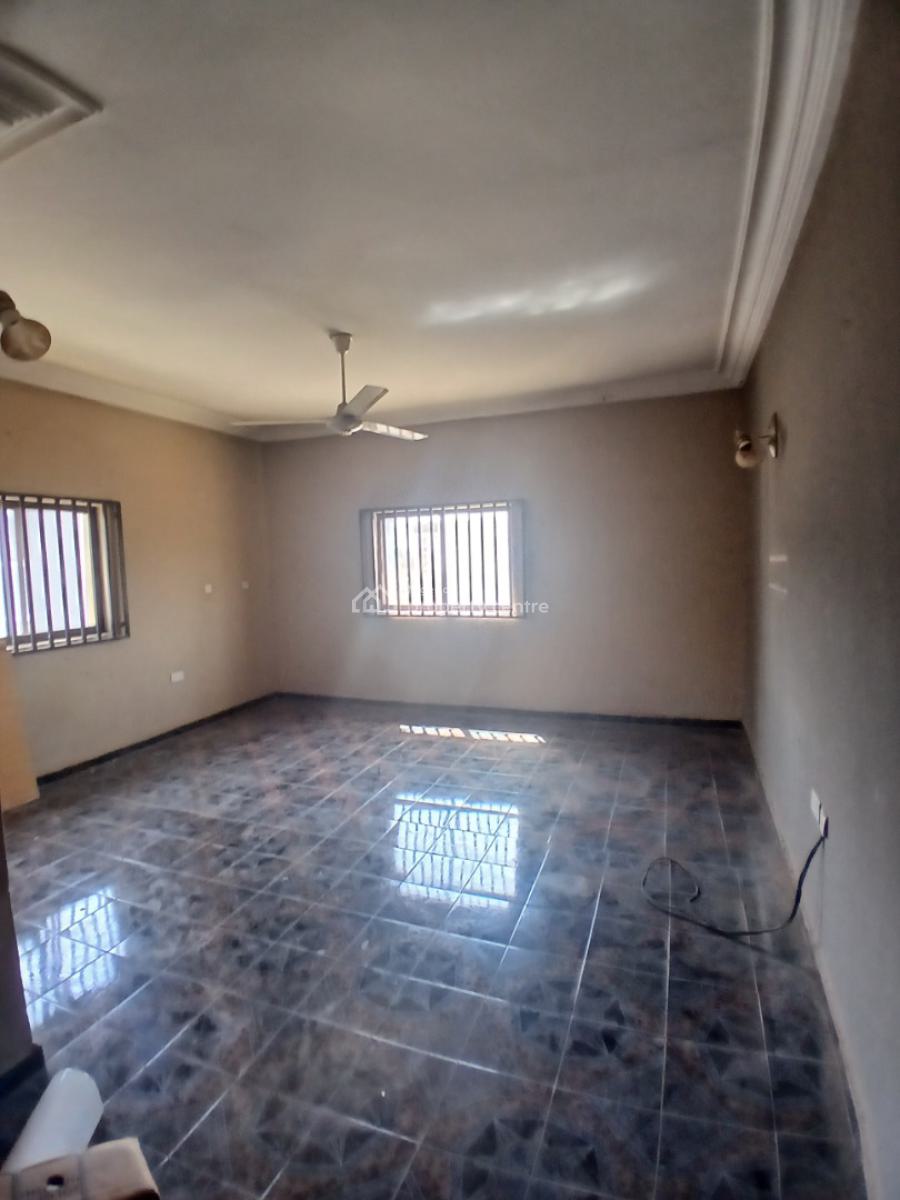 Newly Renovated 3 Bedroom Flat, Durumi, Abuja, Flat / Apartment for Rent