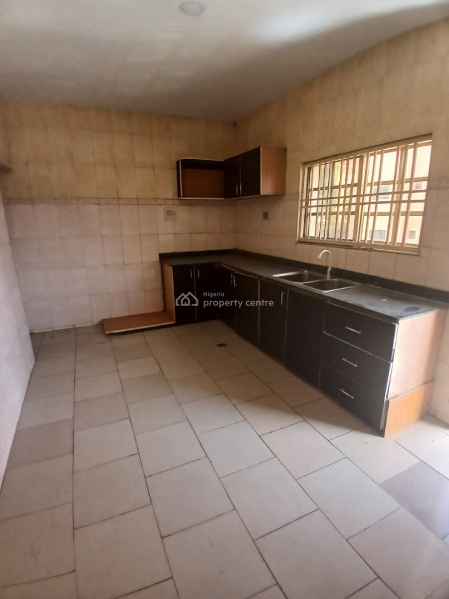 Newly Renovated 2 Bedrooms, Durumi, Abuja, Flat / Apartment for Rent