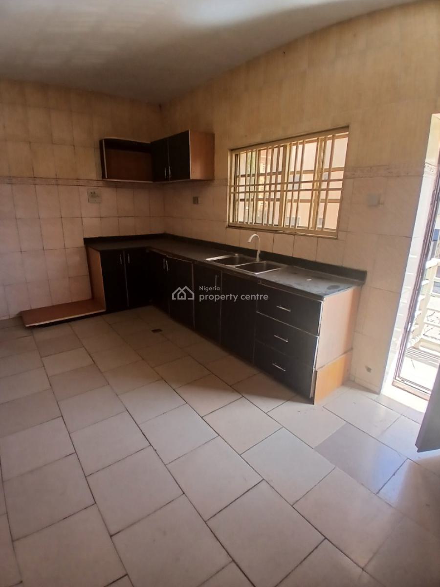 Newly Renovated 2 Bedrooms, Durumi, Abuja, Flat / Apartment for Rent