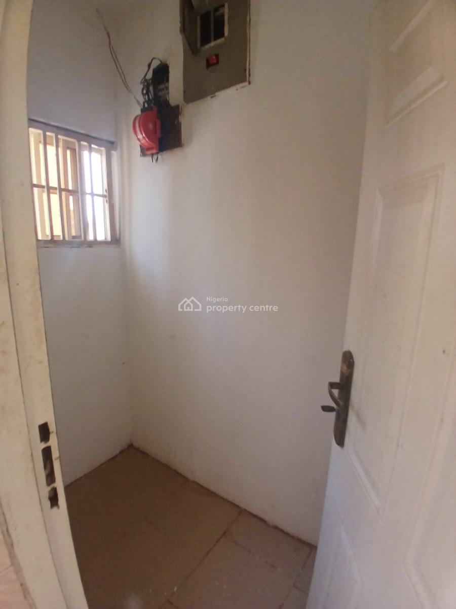 Newly Renovated 2 Bedrooms, Durumi, Abuja, Flat / Apartment for Rent
