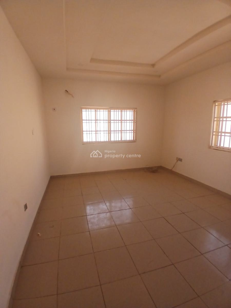 Newly Renovated 2 Bedrooms, Durumi, Abuja, Flat / Apartment for Rent