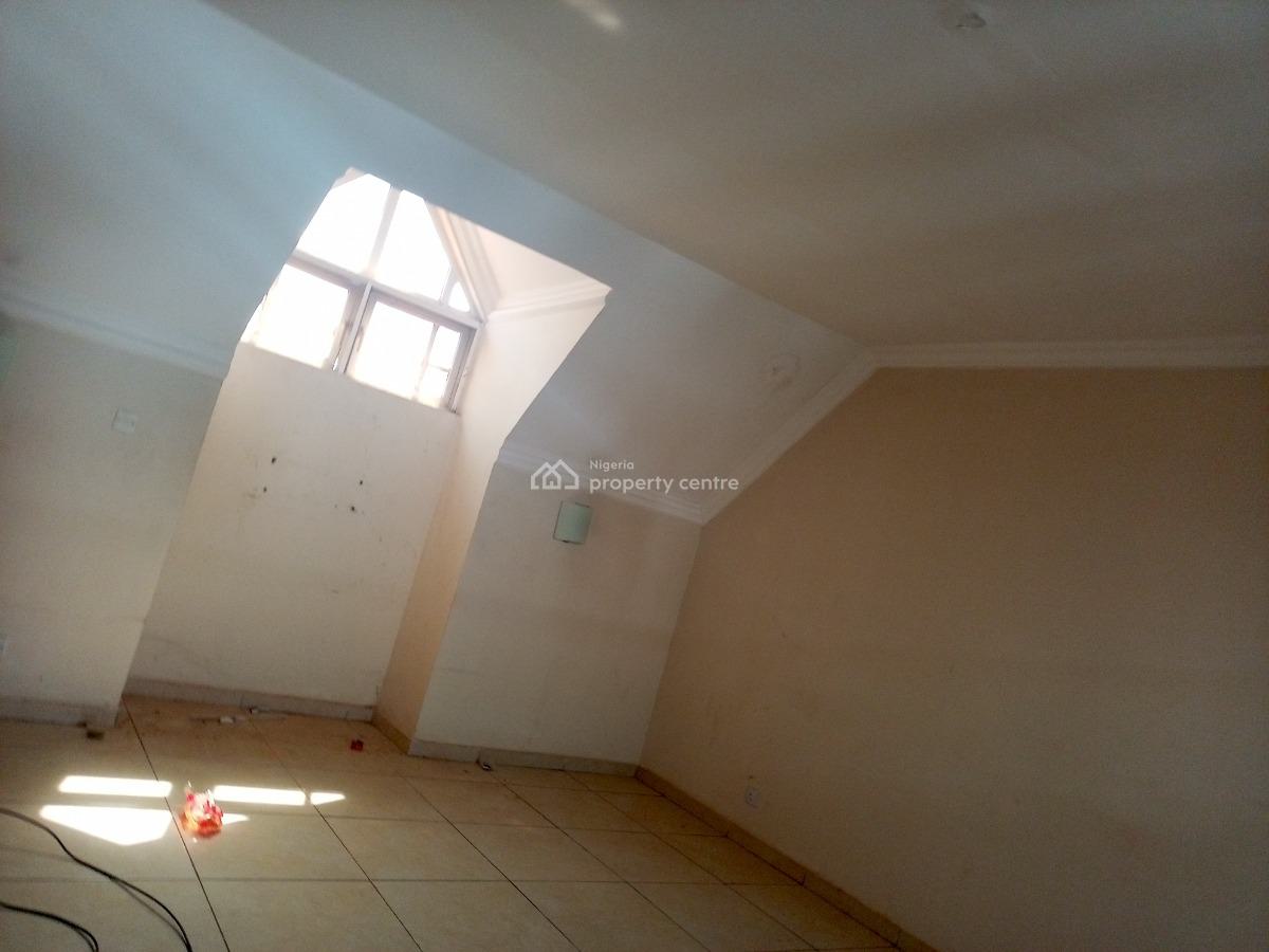 Tastefully Finished Spacious Standard Standard Built  4 Bedrooms Terrace, Katampe Extension, Katampe, Abuja, Terraced Duplex for Rent
