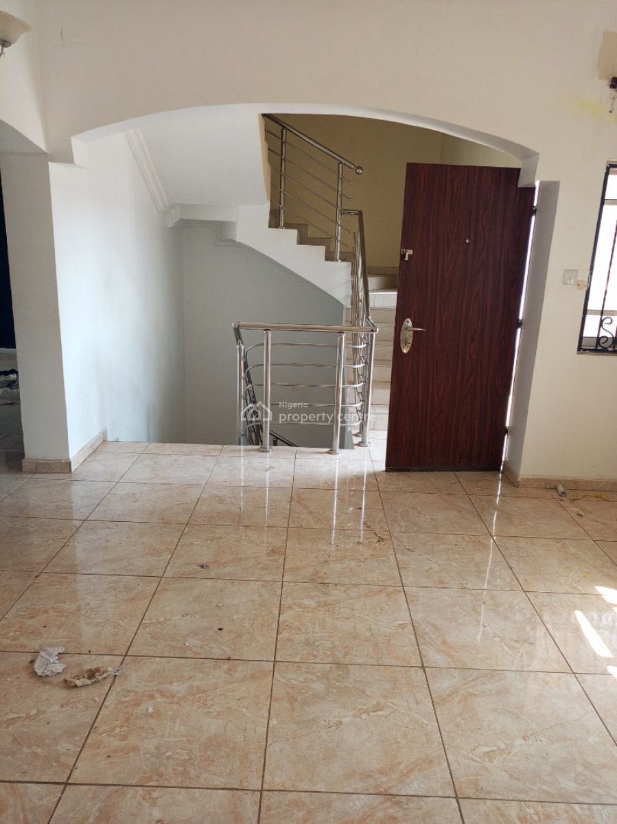 Tastefully Finished Spacious Standard Standard Built  4 Bedrooms Terrace, Katampe Extension, Katampe, Abuja, Terraced Duplex for Rent
