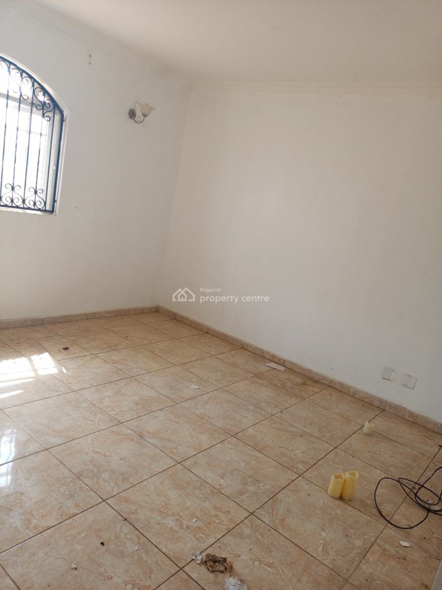 Tastefully Finished Spacious Standard Standard Built  4 Bedrooms Terrace, Katampe Extension, Katampe, Abuja, Terraced Duplex for Rent