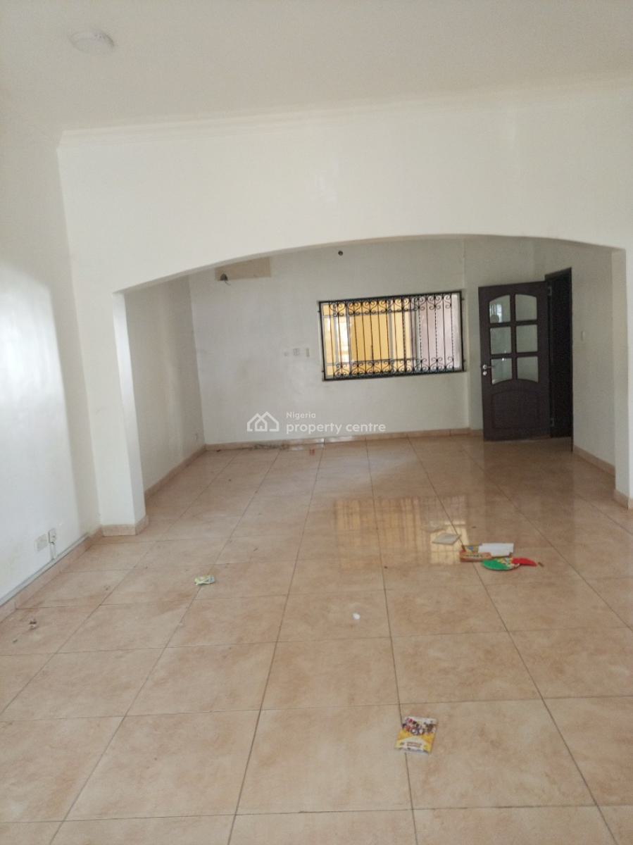Tastefully Finished Spacious Standard Standard Built  4 Bedrooms Terrace, Katampe Extension, Katampe, Abuja, Terraced Duplex for Rent