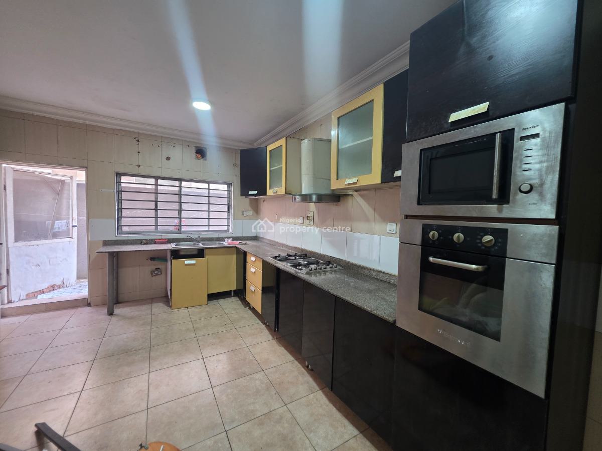 4 Bedrooms Terrace Duplex with Bq, Off Admiralty Way, Lekki Phase 1, Lekki, Lagos, Terraced Duplex for Rent