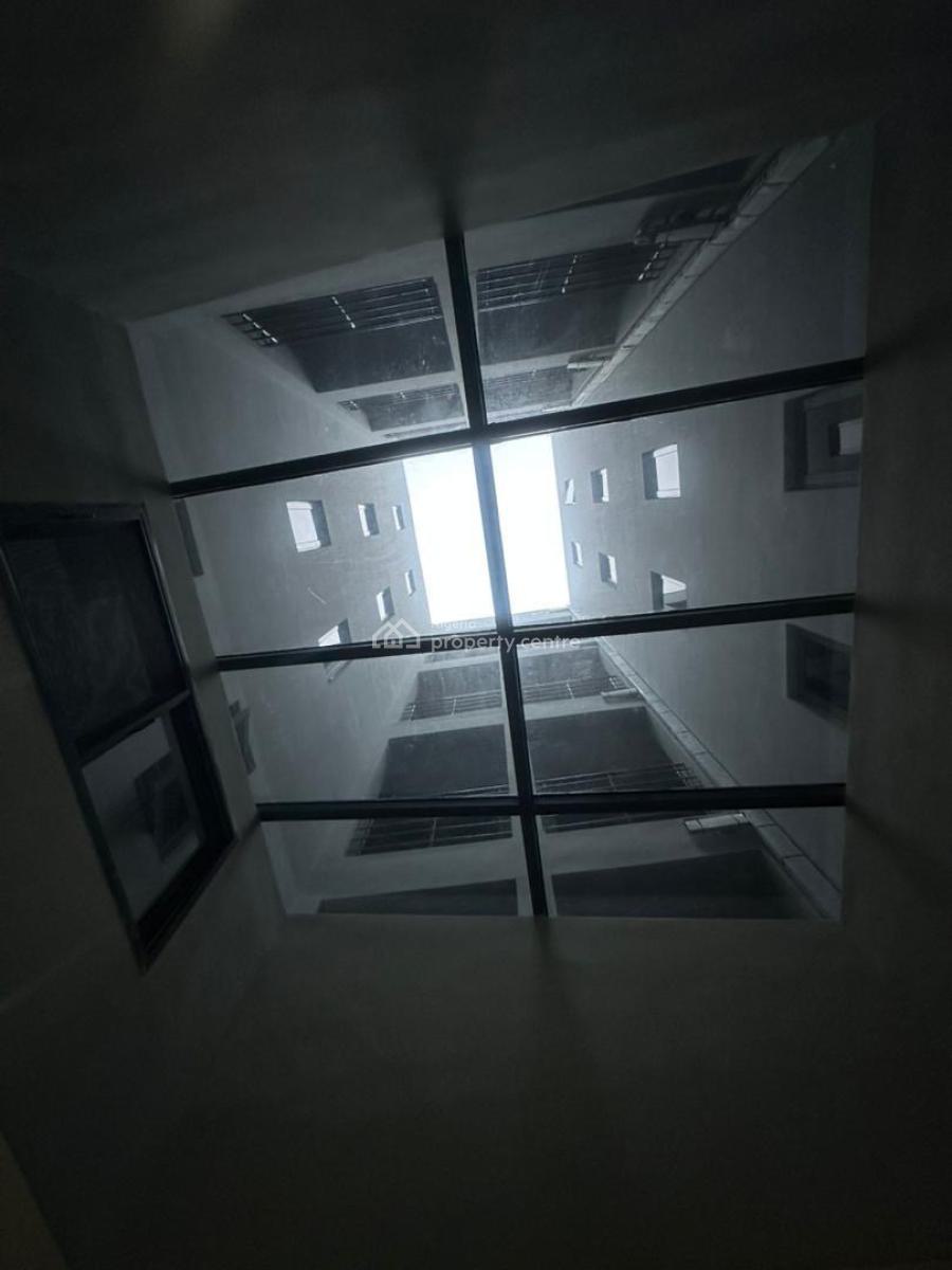 Luxury 3 Bedroom Apartment with Bq, Lekki Phase 1, Lekki, Lagos, Flat / Apartment for Sale