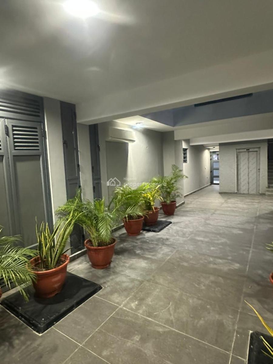 Luxury 3 Bedroom Apartment with Bq, Lekki Phase 1, Lekki, Lagos, Flat / Apartment for Sale