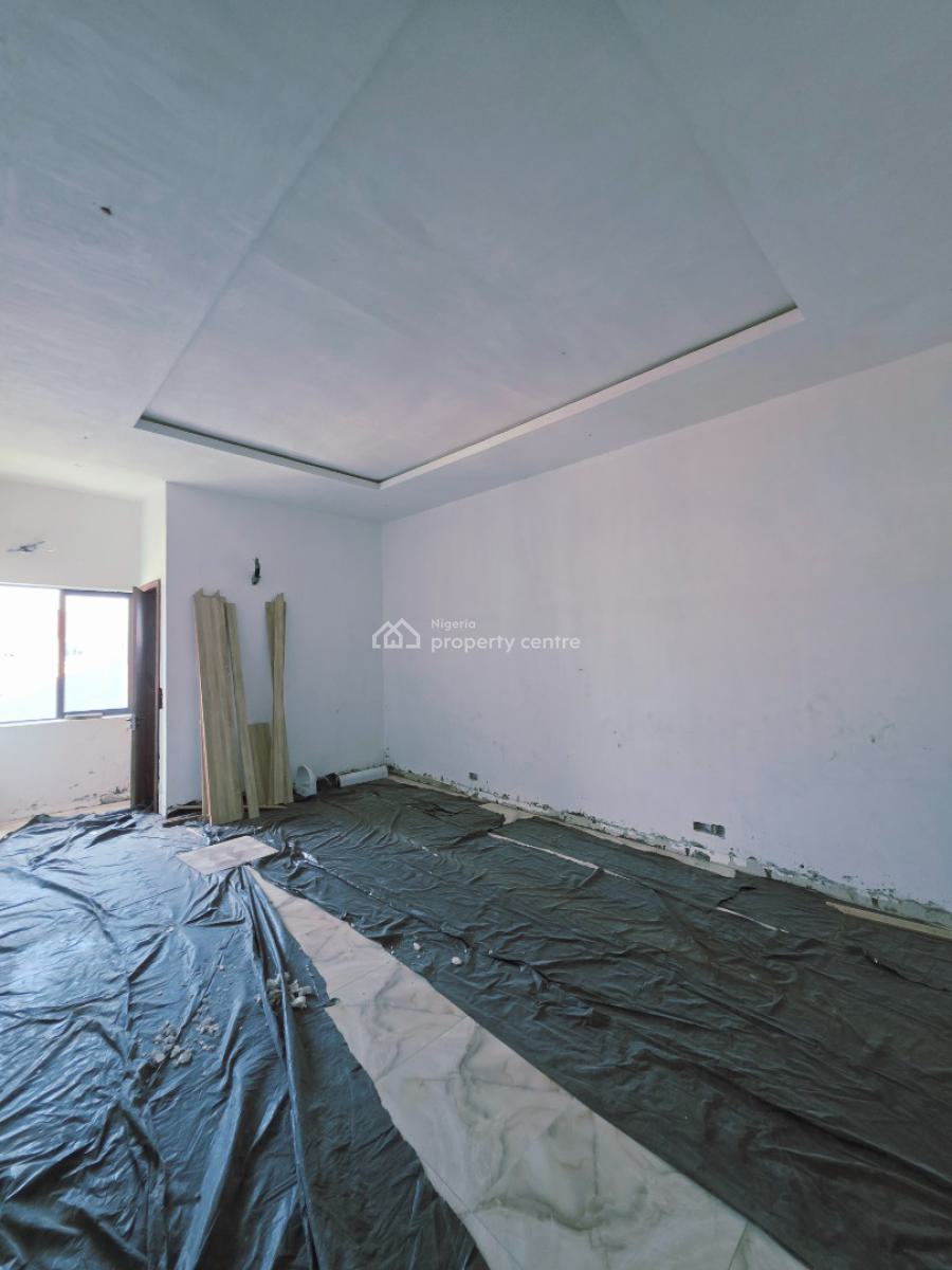 3 Bedrooms Penthouse with 2 Rooms Bq, Off Admiralty Road, Lekki Phase 1, Lekki, Lagos, Flat / Apartment for Sale